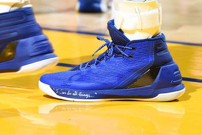 stephen-curry-three-blue.jpg